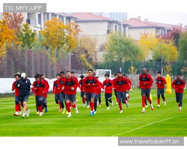 长春气温骤降却挡不住亚泰将士训练热情奋勇备战新赛季