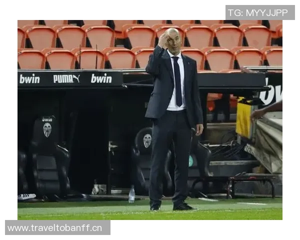 前皇马体能主管透露与齐达内保持联系评价谨慎不随意