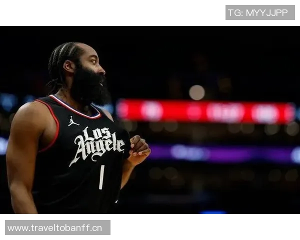 哈登与小卡同场各砍30分称赞彼此为联盟历史顶尖天才球员 哈登与小卡同场各砍30分称赞彼此为联盟历史顶尖天才球员